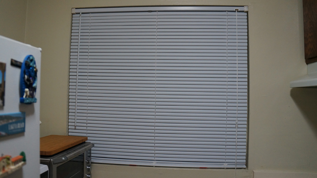 アメリカで DIY - 壊れたブラインドを交換してみた！ 5