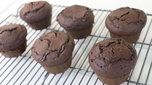 Hershey's Chocolate Cupcake 4