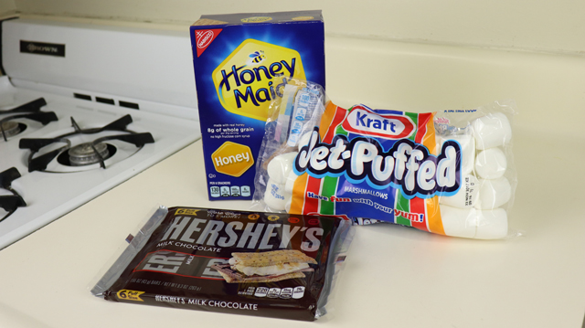 ハーシーズのスモア (s'more) の作り方 2