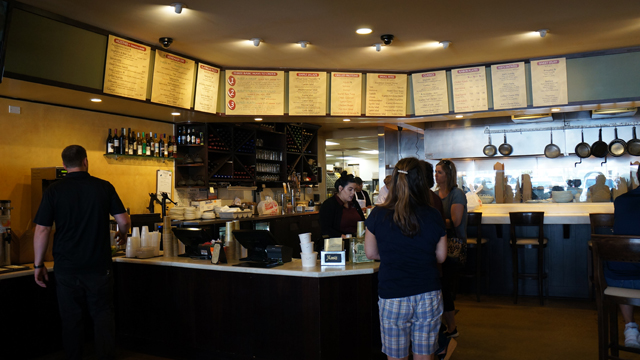 Olive Pit Grill （オリーブ・ピット・グリル） 2