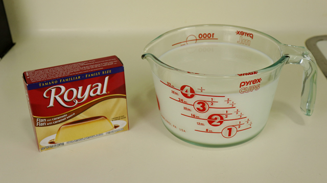 Royal の Flan（フラン） - アメリカのプリンミックスでプリンの作り方 5